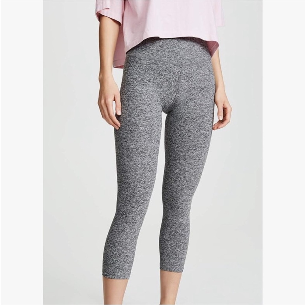 Beyond Yoga Spacedye Walk and Talk High Waisted Capri Black/Gray Leggings